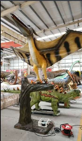 仿真翼龍視頻展示-自貢大洋藝術(shù)