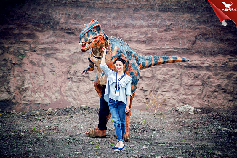 恐龍皮套，恐龍表演服